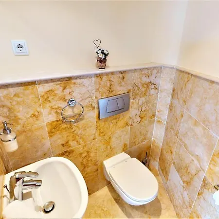 Lomas De Monteros - With Seaviews